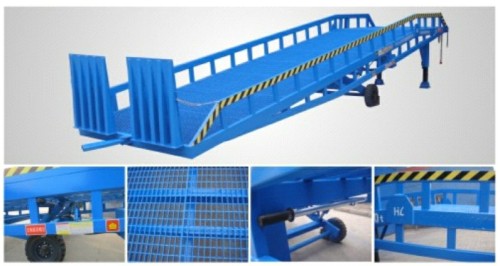 移動(dòng)式登車(chē)橋  移動(dòng)式登車(chē)橋